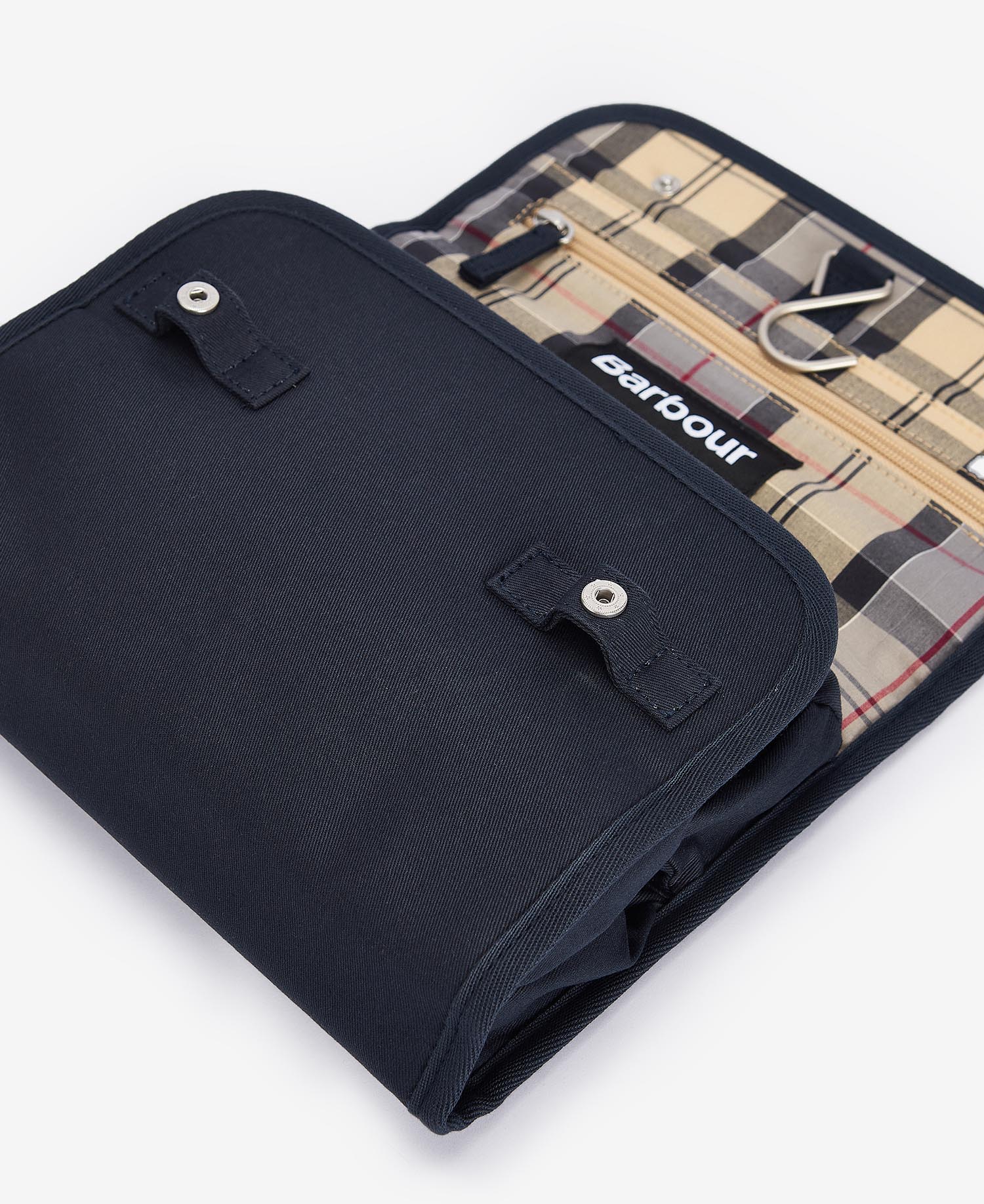 Cascade Waxed Hanging Wash Bag image number 3